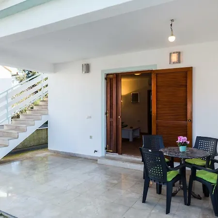 Althaus Appartement Petrcane