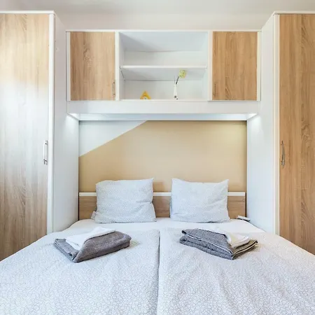 Althaus Appartement Petrcane