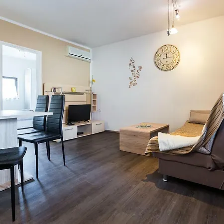 Appartement Althaus Petrcane
